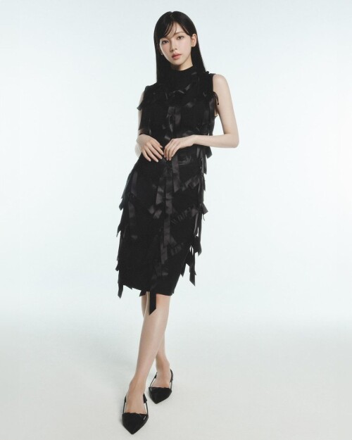 prada 8b383da80f3640d39e245082b41448f36a7f264984cb2e83