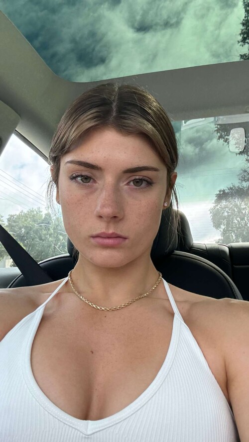 q2Q1YKn54GHKoqDSvD7kU.10235825d486321eb3d4