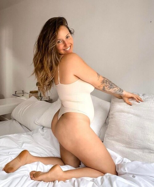 q7q7kodcdxc61bce05e2dae234b85