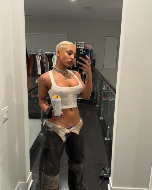 qimmahrusso 6ba1a62fb4ad4d618955f830ad80759e6d684d41098f88d4