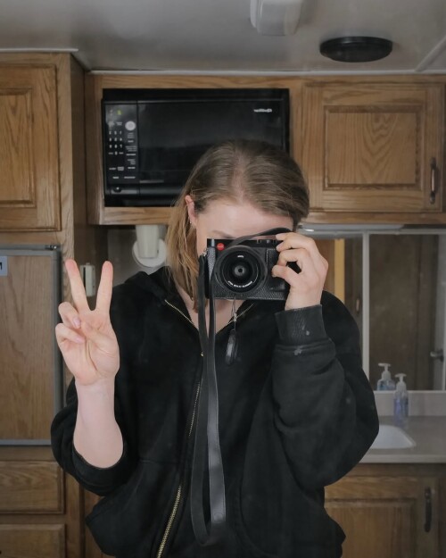 quiet on set theedgeofnormal9ba27eb1c20d5c54