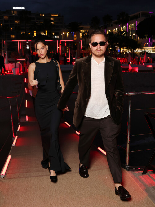 qvU6mc55 o7d48e4d376614534