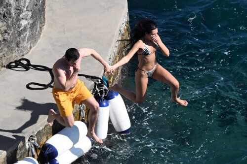 qwr6667i8675-15fb2cf70d03d826096fe72efe4c6f9260