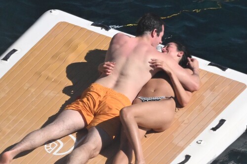 qwr6667i8675-4582828e66012fc9fc98df68bf3b2f1c5