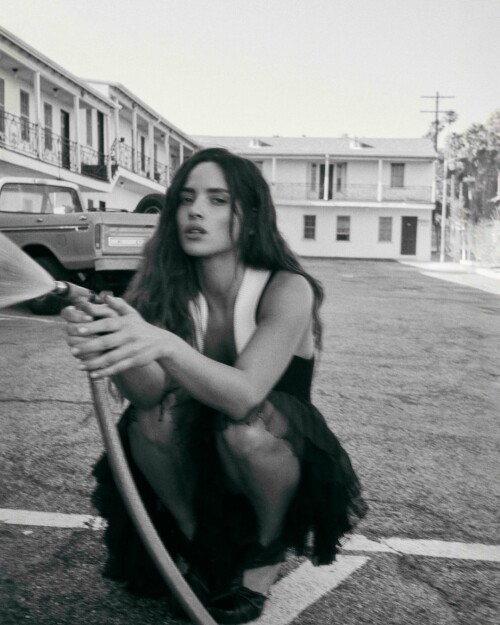 r1iQ0aAnL5Q3894c19f18c12757