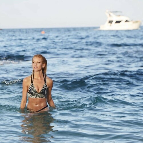 r7zghg2swclb1b61a509ecb7c006a