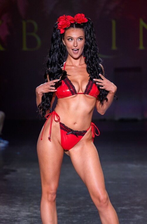 rachel 290eac592d81400fc