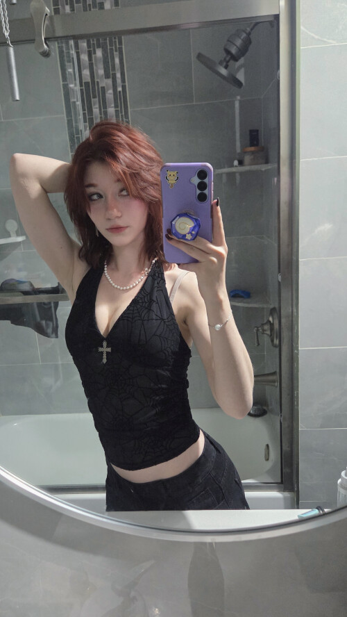 random OOC selfies from yesterday 25d4c02435881bff3