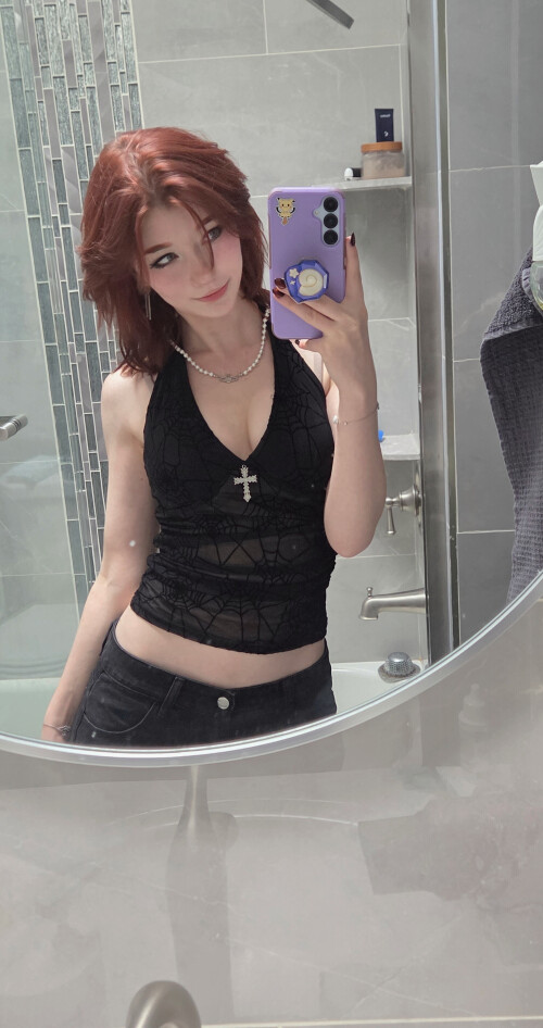 random OOC selfies from yesterday 7c4578565140dab47