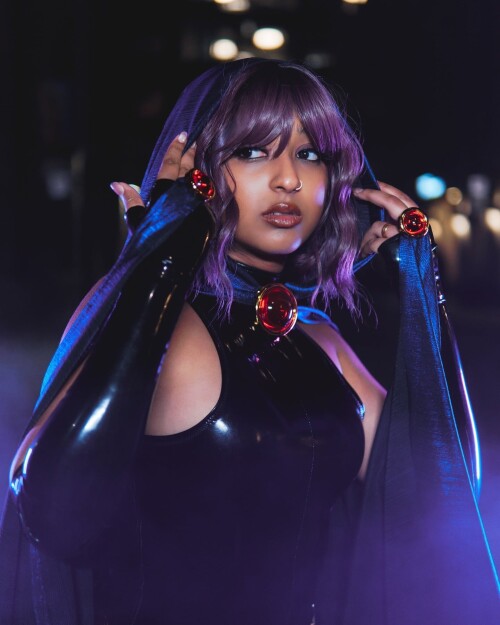 raven cosplay photoshoot v0 n35fc88385608fea2f9b