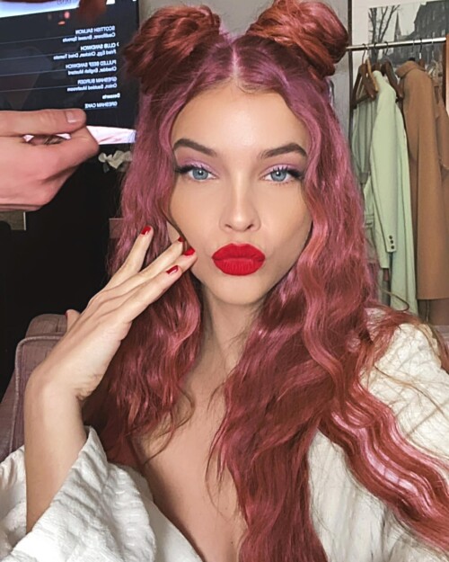 realbarbarapalvin 20201121 000216bccaa112ba7640