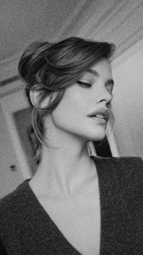 realbarbarapalvin 1759476409 2107467924e205e276c8767c3