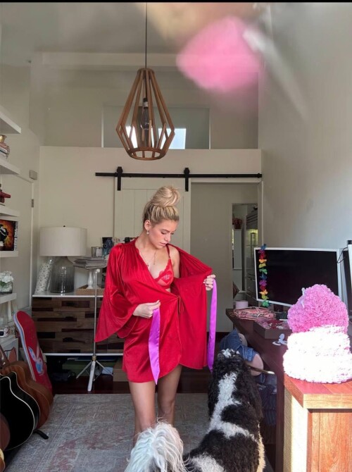 received 907226877561270b2597084b4de1ed3