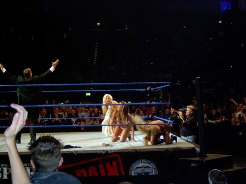 red 2257af757a0f0e306