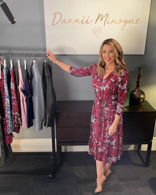 red 26538fc0e73e54b21