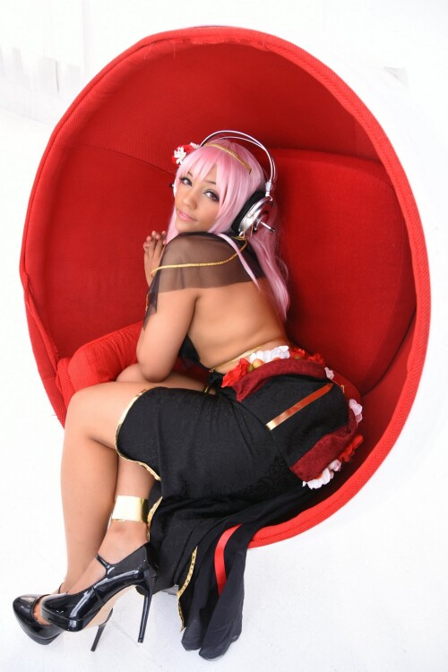 red ball124b9d842f354a3f9c