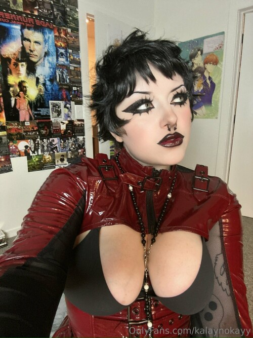 red lips 0267444e913e14b711