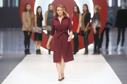 red143 28f0dad704d0748fc