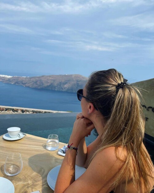 relaxing in greece v0 2ndm07nucka913f51b0d8f264a7d4