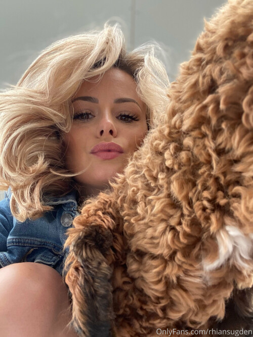 rhiansugden 00722