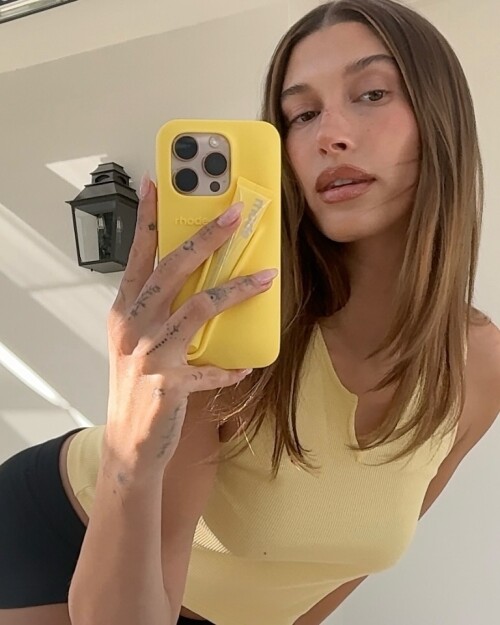 rhode 1751822731 3670877587680736543 10580369975cf2292d7fc32eadc