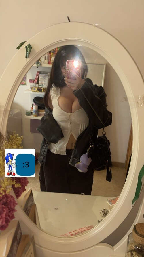 rinna0w 1744303659141064c6ff4c53c7ce4