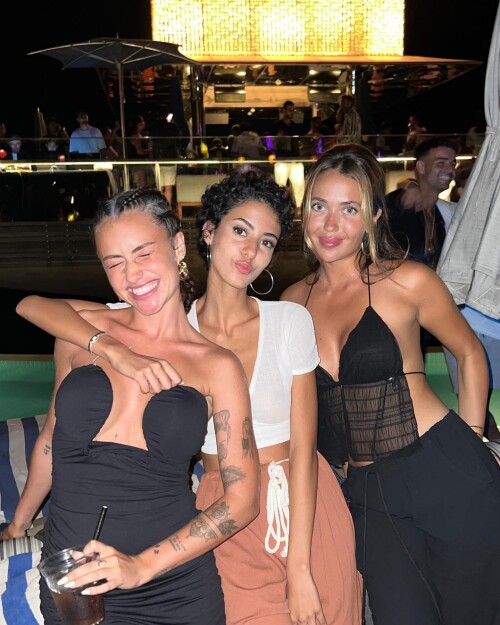 ritaa.galland CwP46wixpVT8762ea3e52a7703b