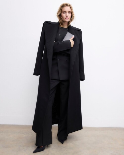 rosiehw 3466935294487490299 25096719 33b57cd7114b0b68c