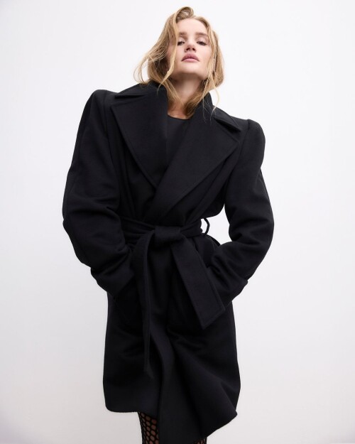 rosiehw 3466935294487490299 25096719 55573611662c25320