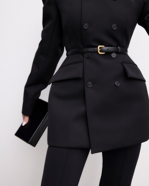 rosiehw 3466935294487490299 25096719 88977c356c8268a18