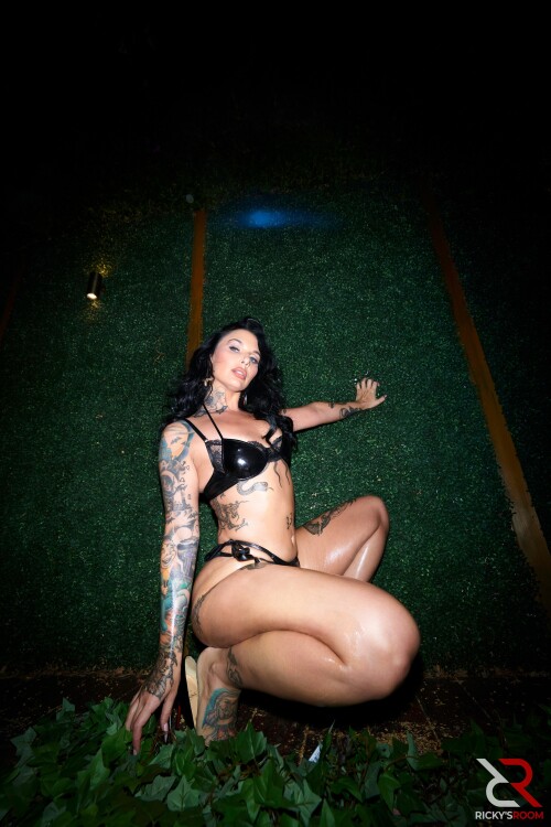 rr0107 ivylebelle 000919b9a6217b9e4eaa