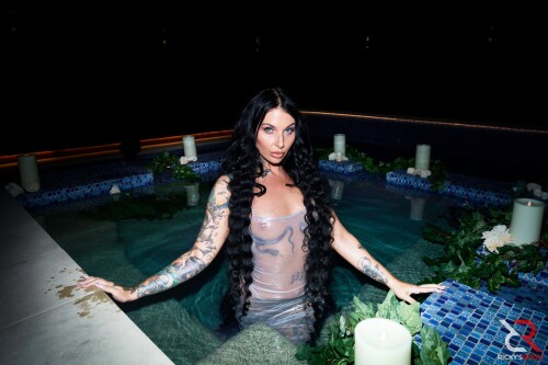 rr0107 ivylebelle 00365875787574e5f2c9