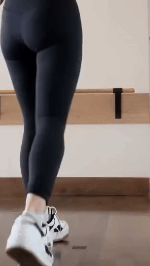 rshgsrhrhs6-ezgif.com-speed286770d4af1ae718.gif