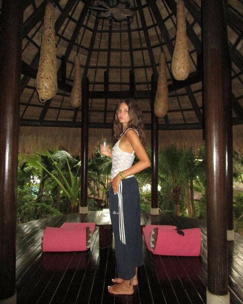 rubylyn CrJghdVJcLw 10ca35b4b170fb067e