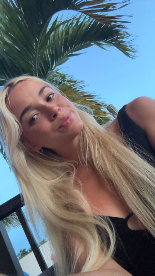 rwrRWX4Dy9DcNAlaSb6yn.102316b5d614d1fedefb