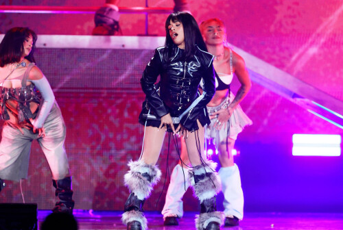 s8ryZeFJMU49d49c1ac1c84129