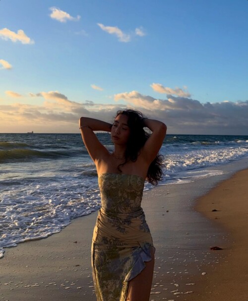 sabababaroo2025_10_25_01_56_12ae506478-b35a-4d1d-82d1-547d242c94bc36d2673a124978f2