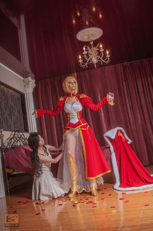 saber Helly and Alina 18