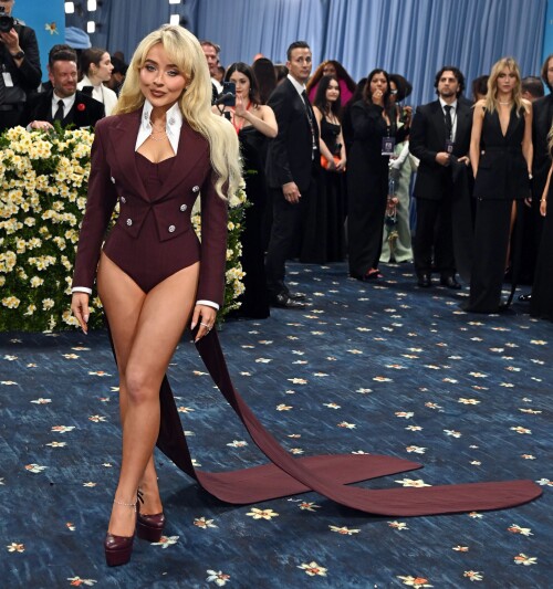 sabrina 2a7c9c3351cde31c3