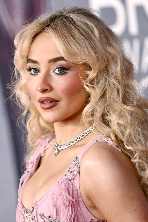 sabrina 84d6e1ea037e2a0fb6