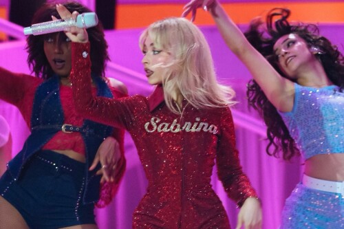 sabrinacarpenter 1751804082 3670721153003319562 871328680aa568c2638c5c2
