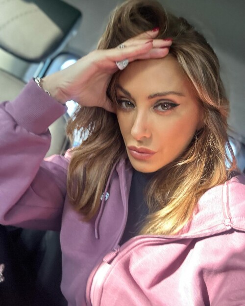 sabrinasalernofficial 01022024 00033f7aa5a39607d505
