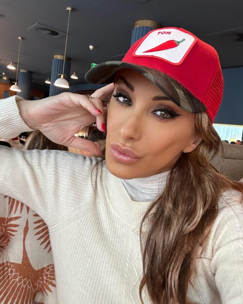 sabrinasalernofficial 21012024 0002a3e5e497c6f28993