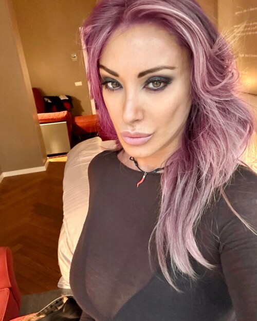 sabrinasalernofficial 21012024 0004aa045a542b0ca7e2