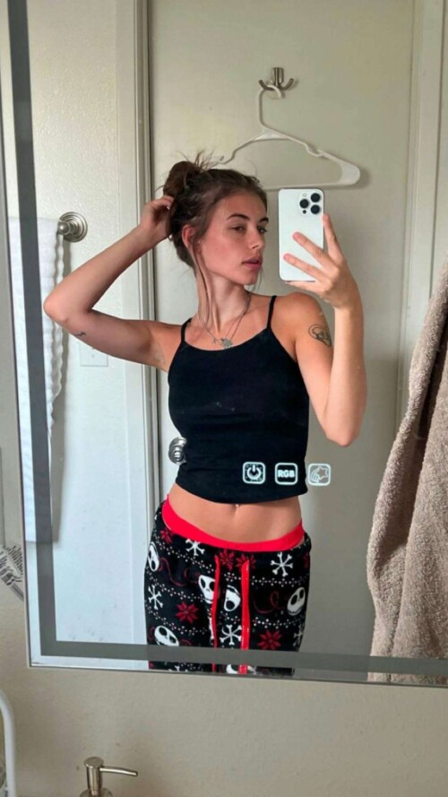 sadbittyevess 2025 04 25T13 01 26c57de7ca64edc691