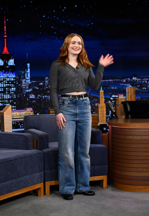 sadie sink the tonight show 07 274c9748e22c4b908