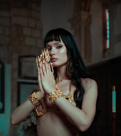 saich0tic 2914064856735693677 6