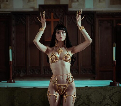 saich0tic 2919120327372655659 1