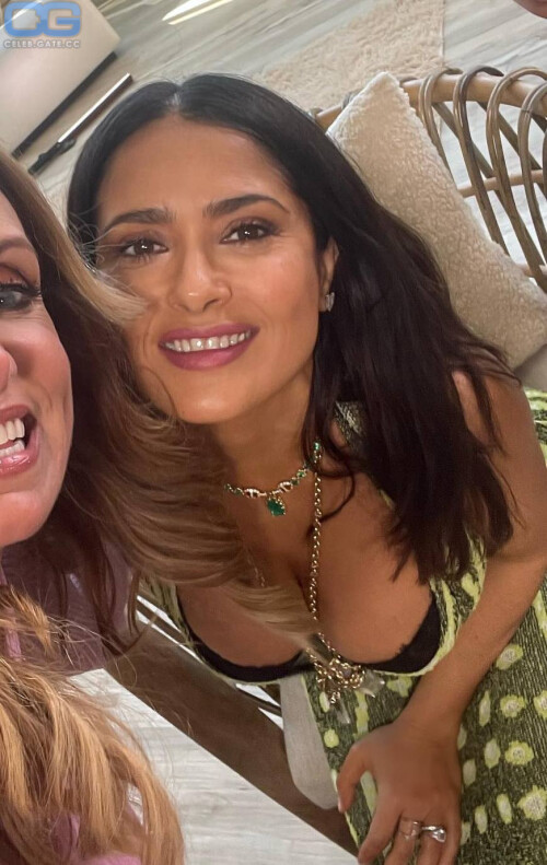 salma hayek downblouse 8933189139b167aadd9d5f