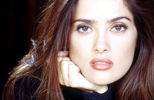 salmahayek 001706f0e5a395face2